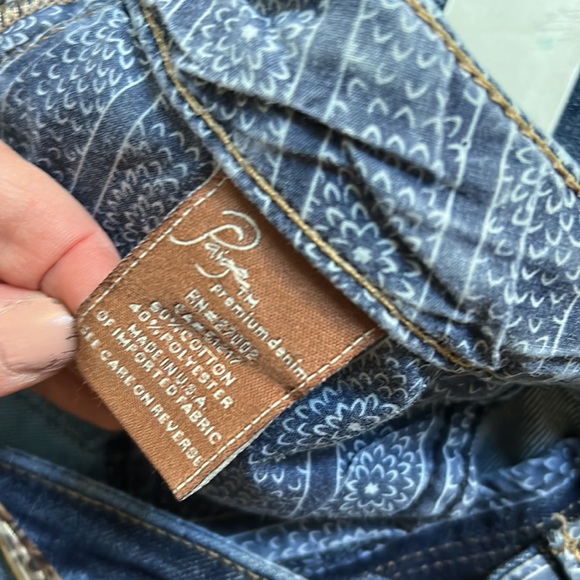 PAIGE Laurel Canyon Jeans Size 30 - Picture 8 of 9